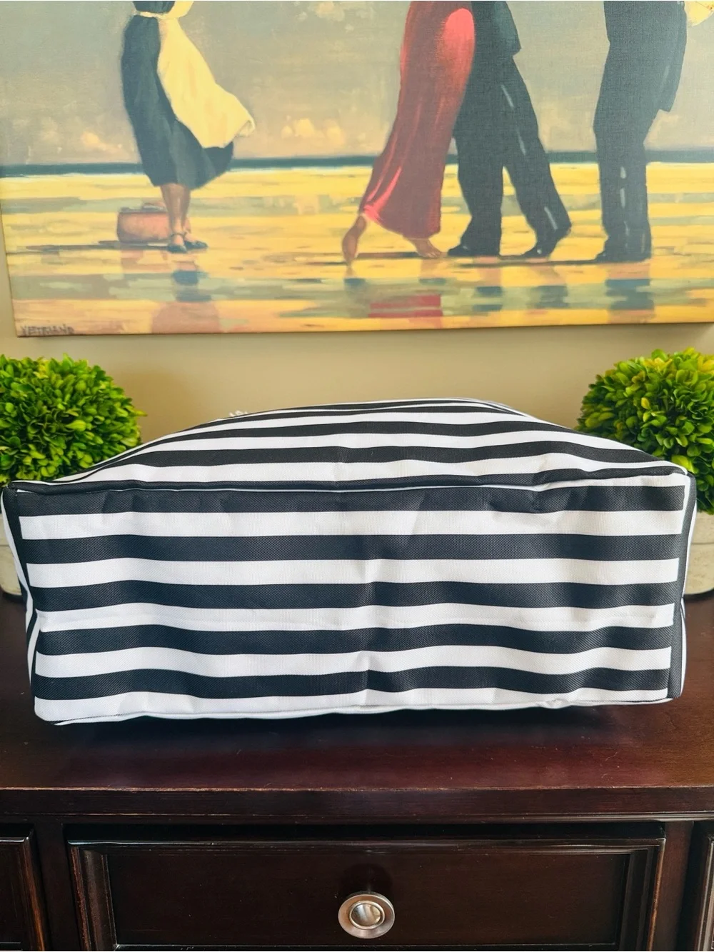 SPACIOUS BLACK AND WHITE STRIPED ROPE HANDLE WATERPROOF BEACH TOTE BAG 🌟NEW🌟